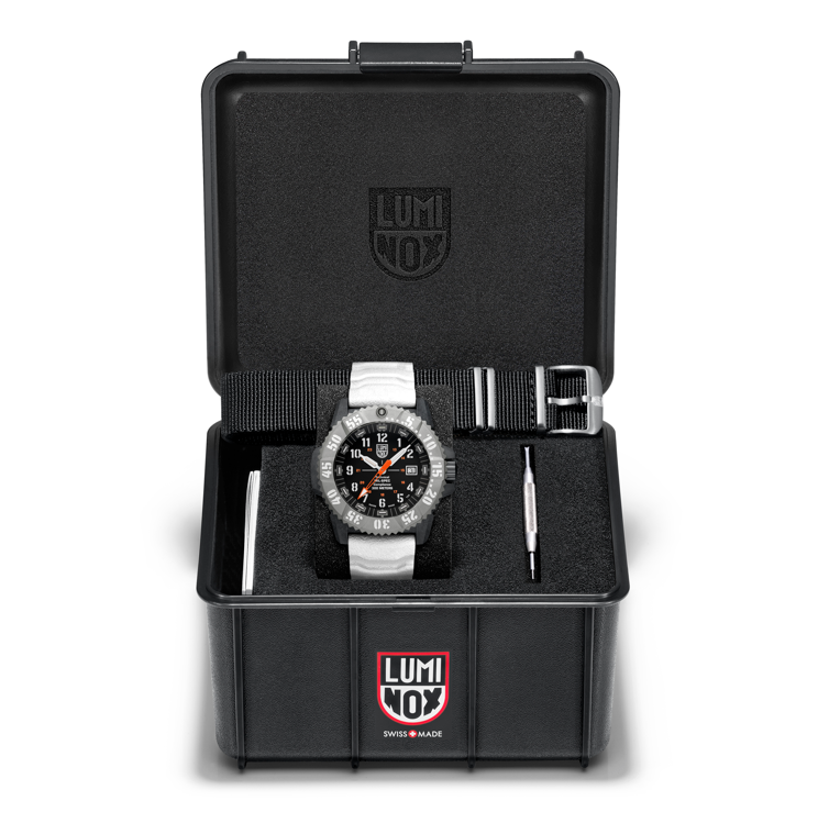 Luminox Land (XL.3359.SET)