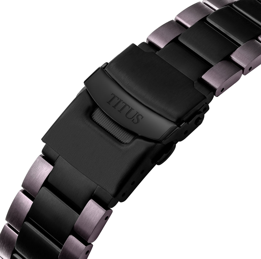 Saber Chronograph Quartz Stainless Steel Watch  W06-03082-033