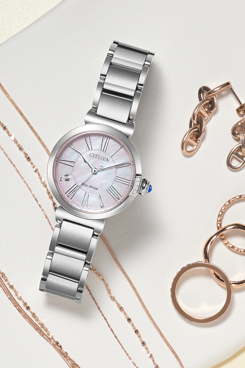 Citizen L Collection (EM1060-87Y)