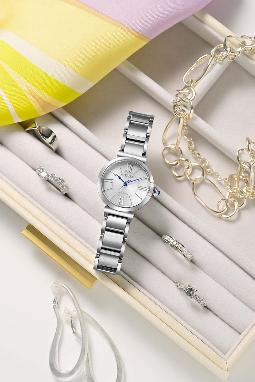 Citizen L Collection (EM1070-83A)