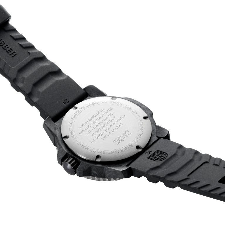 Luminox Land (XL.3351.2)