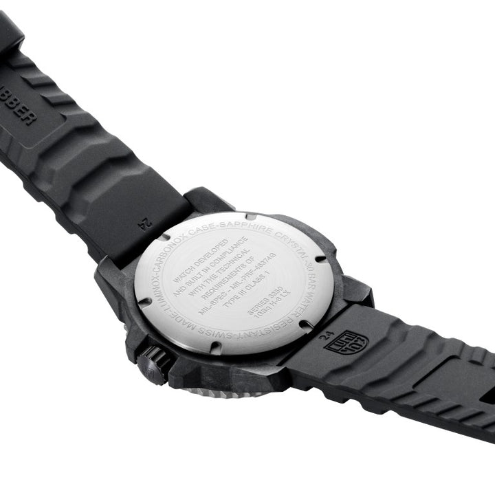 Luminox Land (XL.3351.2)