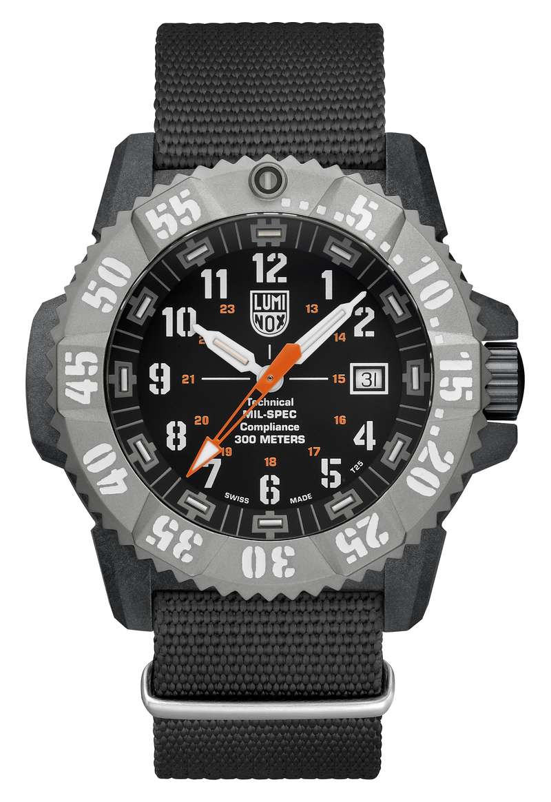 Luminox Land (XL.3359.SET)