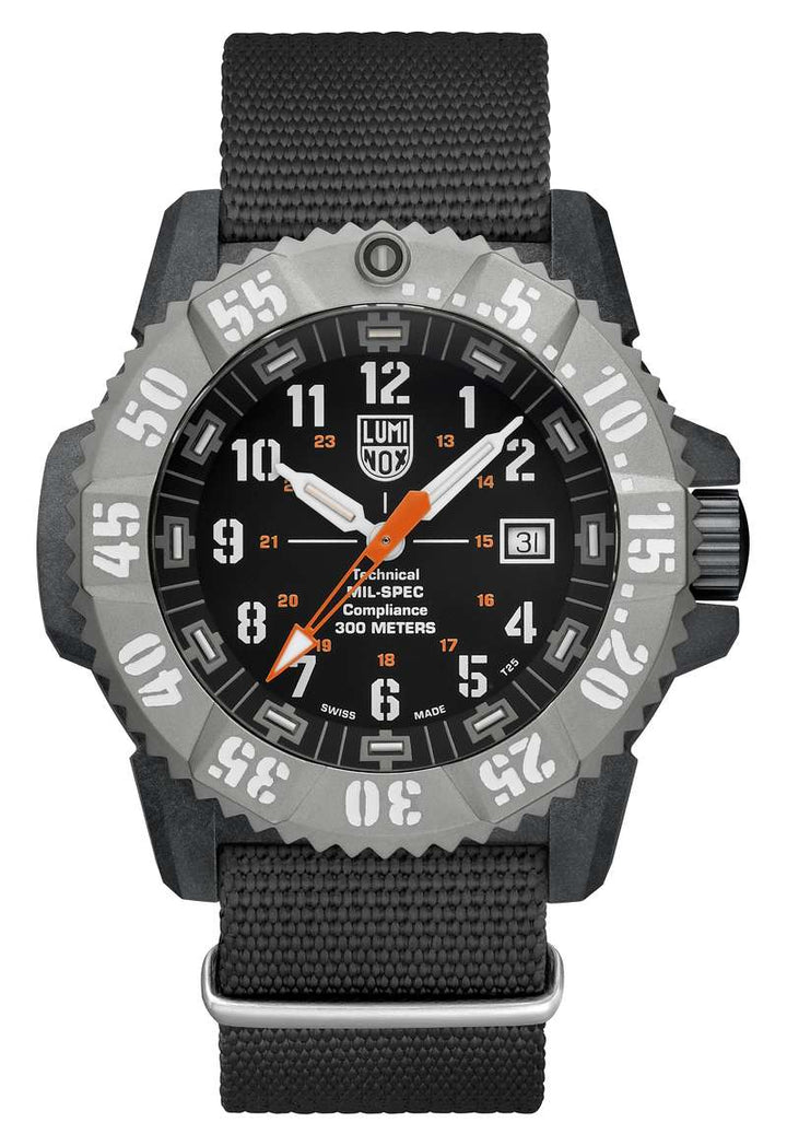 Luminox Land (XL.3359.SET)