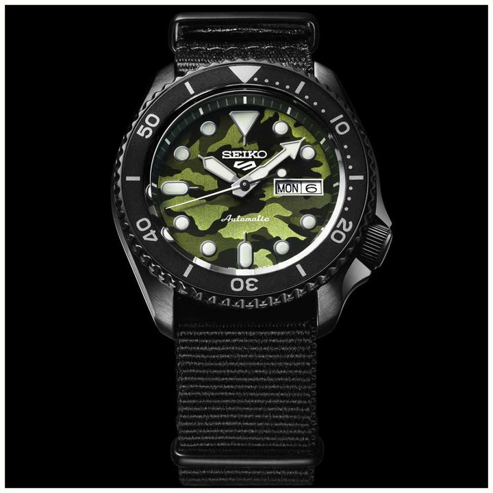 Seiko 5 Sports (SRPJ37K1)