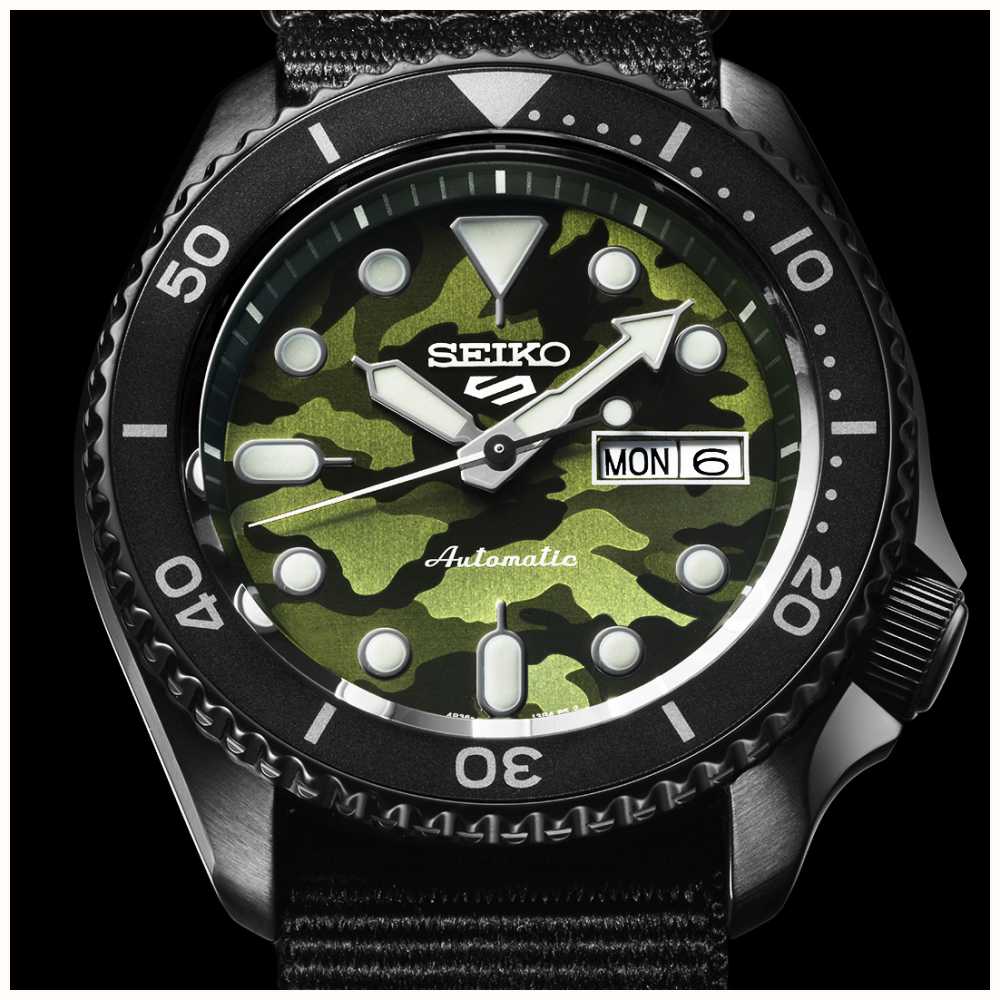 Seiko 5 Sports (SRPJ37K1)