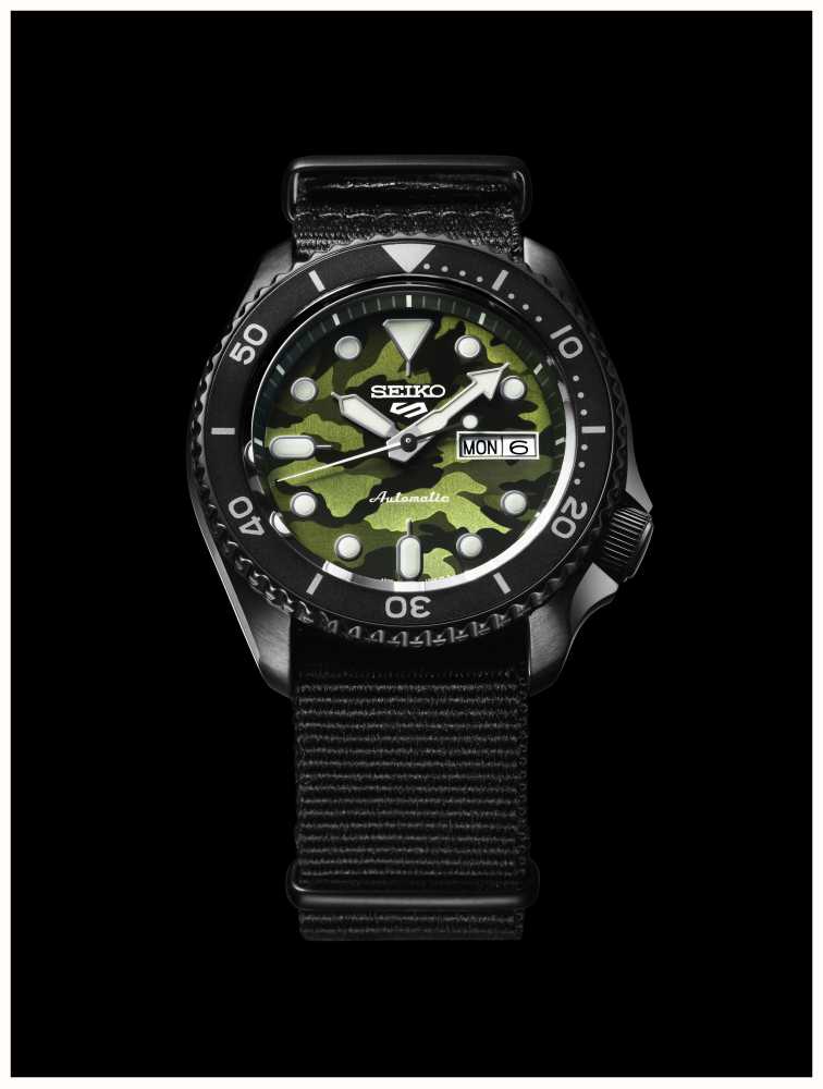 Seiko 5 Sports (SRPJ37K1)